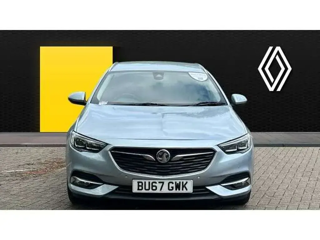 Begagnad Vauxhall Insignia Elite 170 HK (125 kW) 2017 Silver Kombi