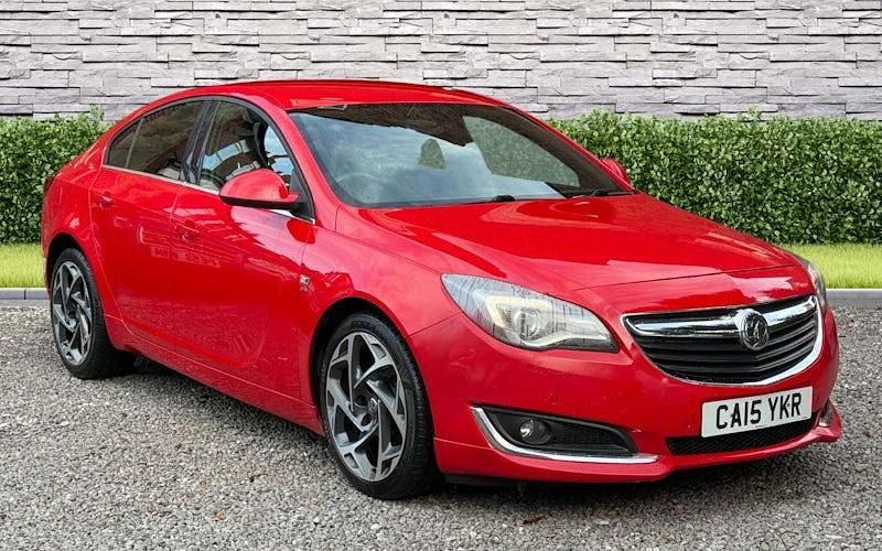 Red Used 2015 Vauxhall Insignia SRi Hatchback | £4,500 (Fair price) - Image 1/4