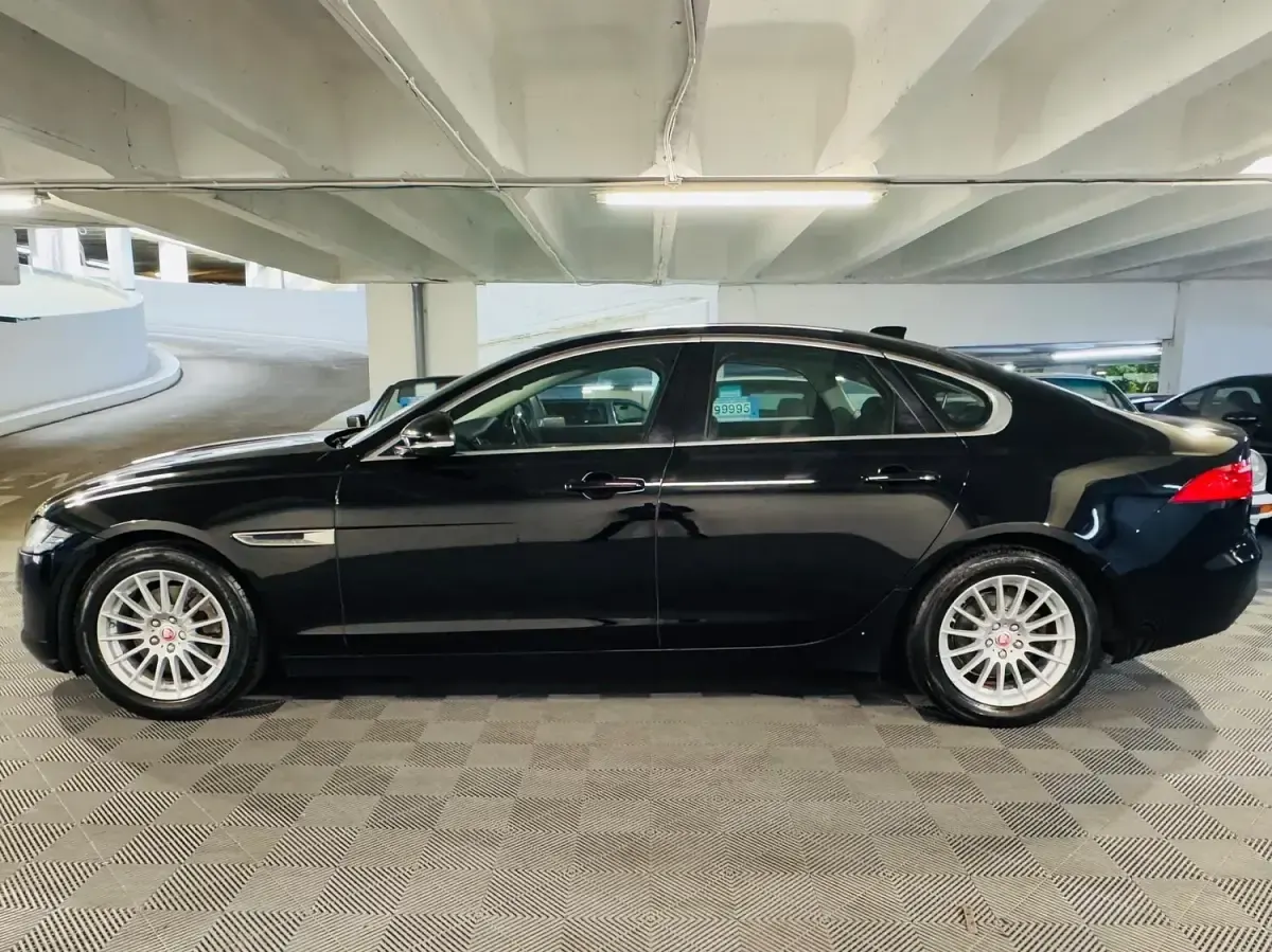 Used Jaguar XF Prestige 2017 Black Sedan