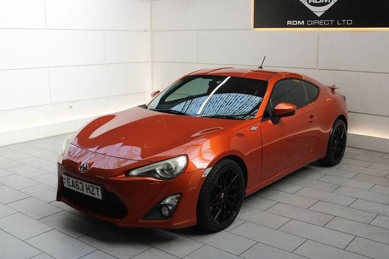 Used Toyota GT86 GT 200 HP (147 kW) 2013 Orange Coupe