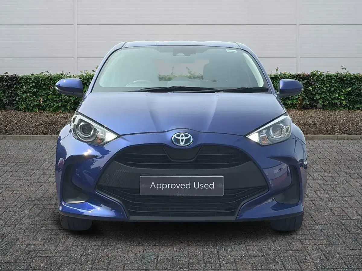 Used Toyota Yaris 2023 Blue Hatchback