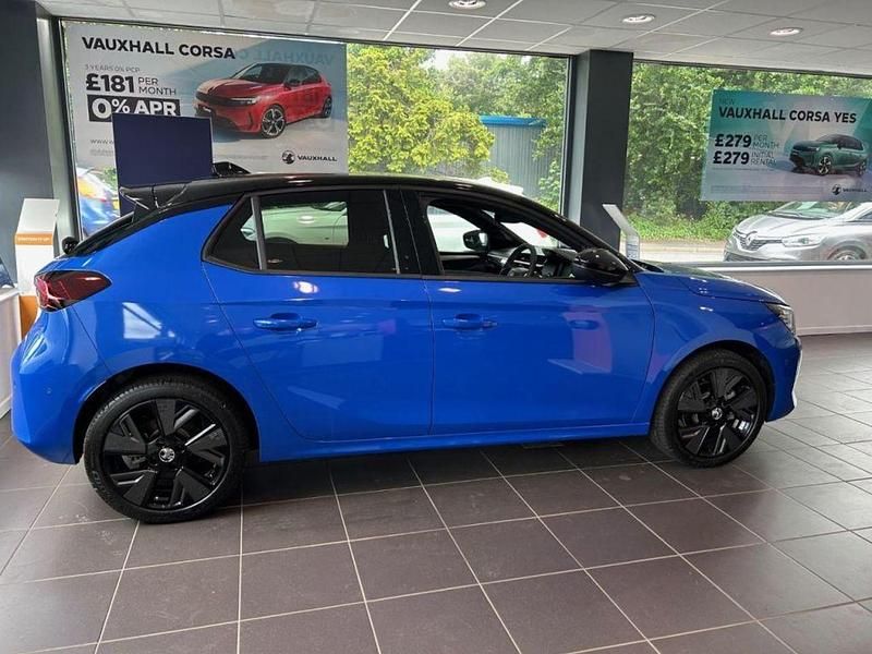 Usado Vauxhall Corsa-e 98 kW (134 HP) 2025 Azul Citadino