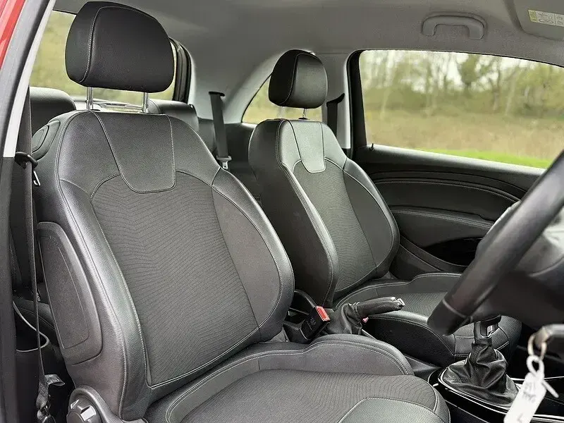 Used Vauxhall Adam 70 HP (51 kW) 2018 Orange Hatchback
