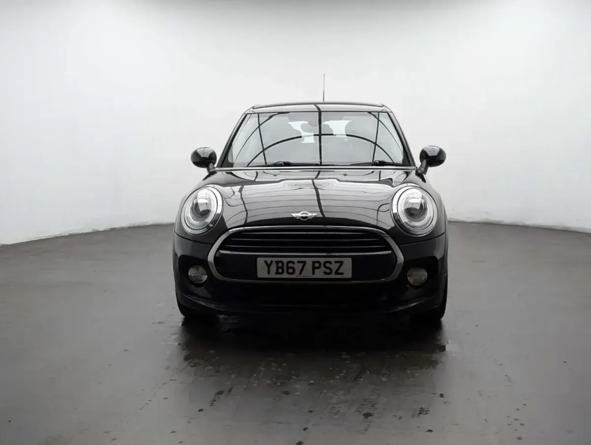 Used Mini Cooper Hatch 136 HP (100 kW) 2017 Black Hatchback