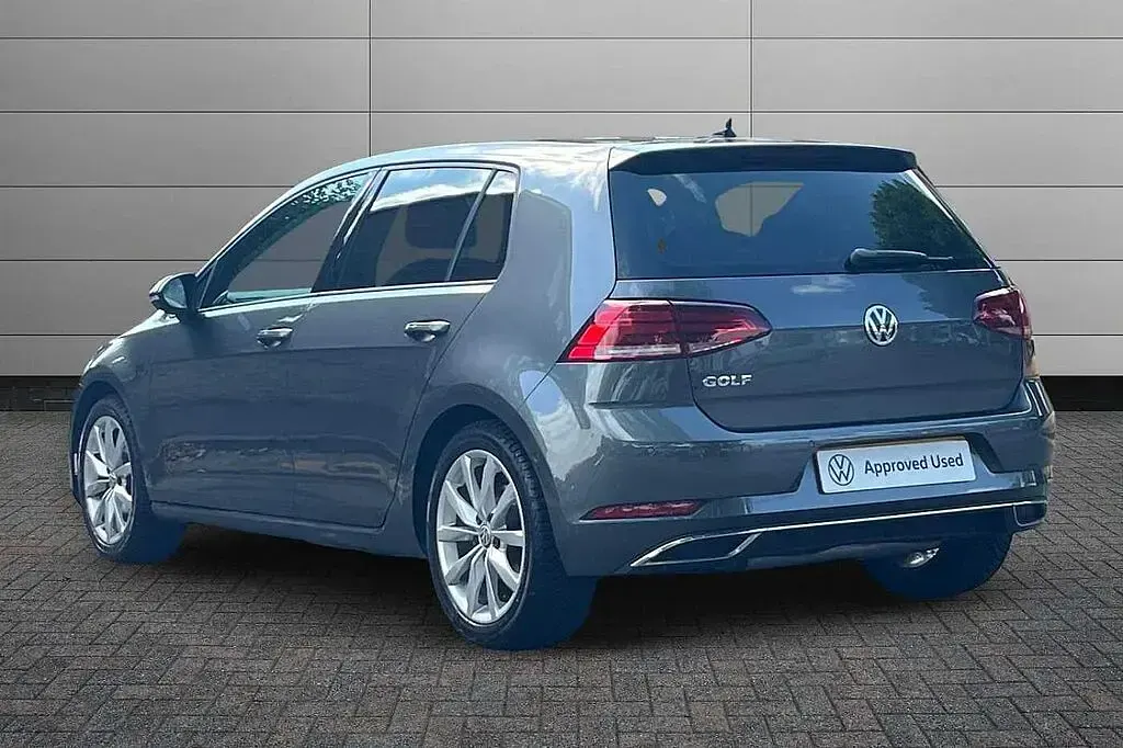 Used VW Golf VII GT 150 HP (110 kW) 2019 Indium grey Hatchback
