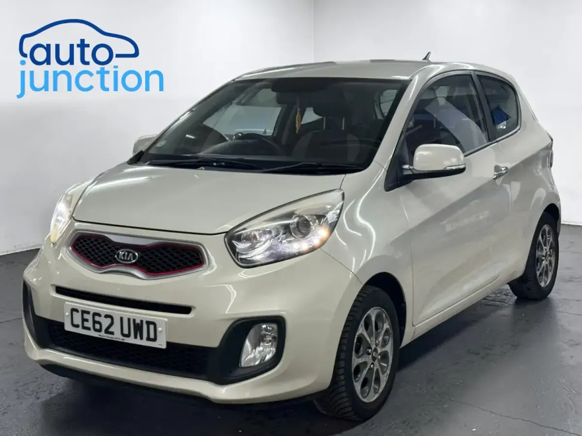 Second-hand Kia Picanto 84 CP (61 kW) 2012 Bej Hatchback
