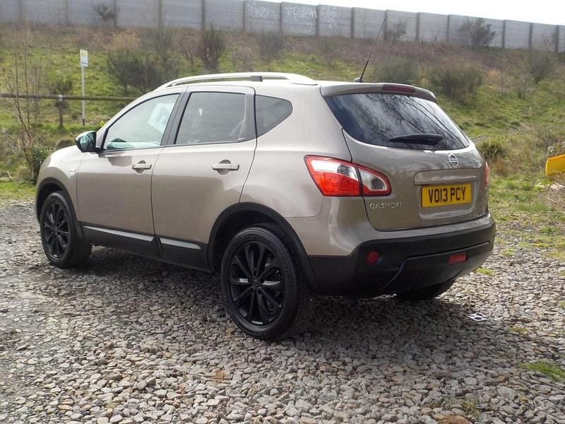 Used Nissan Qashqai N-TEC 110 HP (80 kW) 2013 Beige SUV