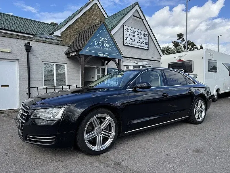 Used Audi A8 Sport 246 HP (180 kW) 2013 Black Sedan