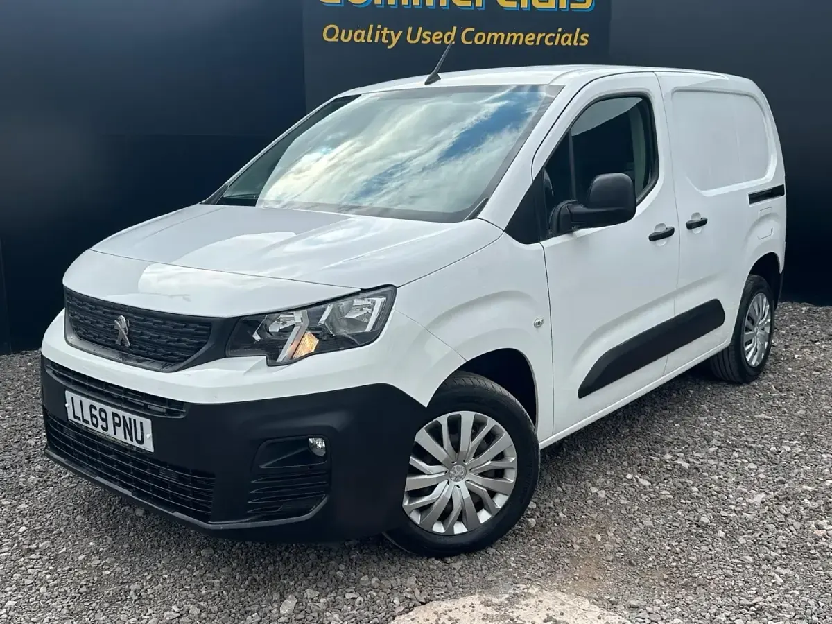 Second-hand Peugeot Partner 2019 Alb Monovolum