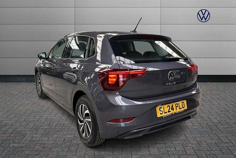 Second-hand VW Polo Life 95 CP (69 kW) 2024 Gri Hatchback