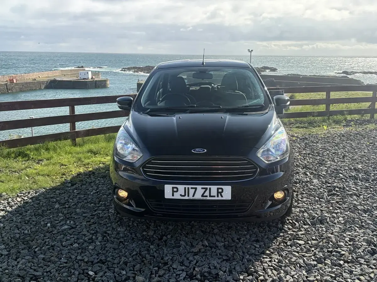 Used Ford Ka Plus Zetec 70 HP (51 kW) 2017 Black Hatchback