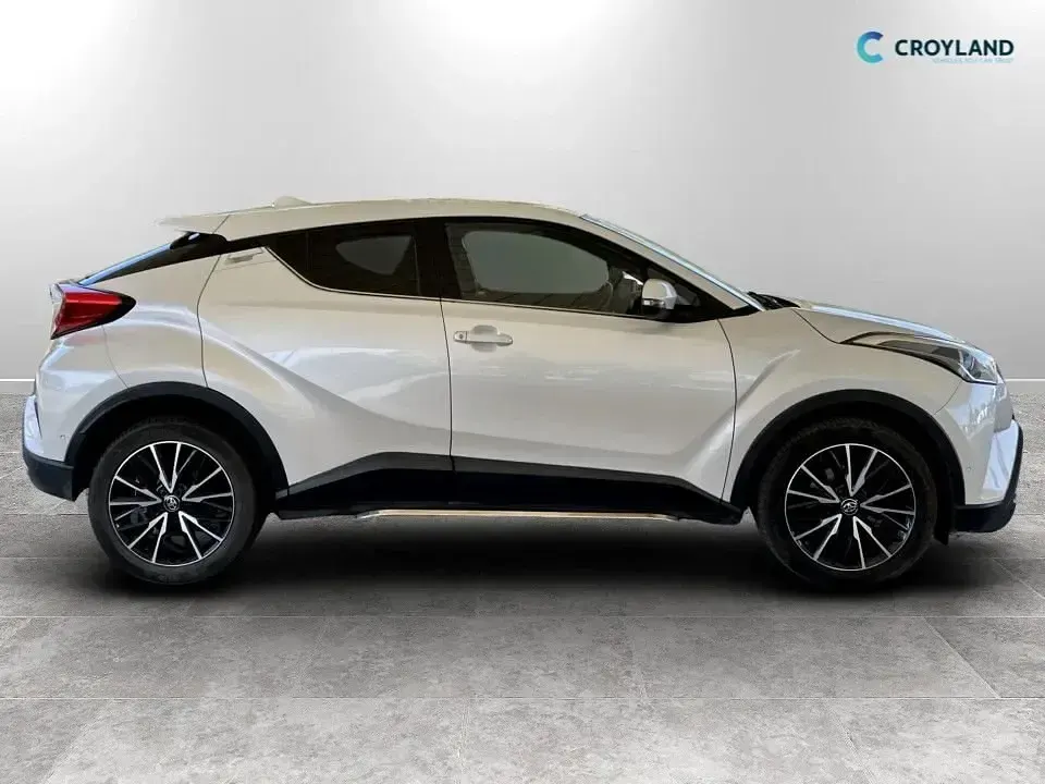 Begagnad Toyota C-HR 115 HK (84 kW) 2017 Vit SUV