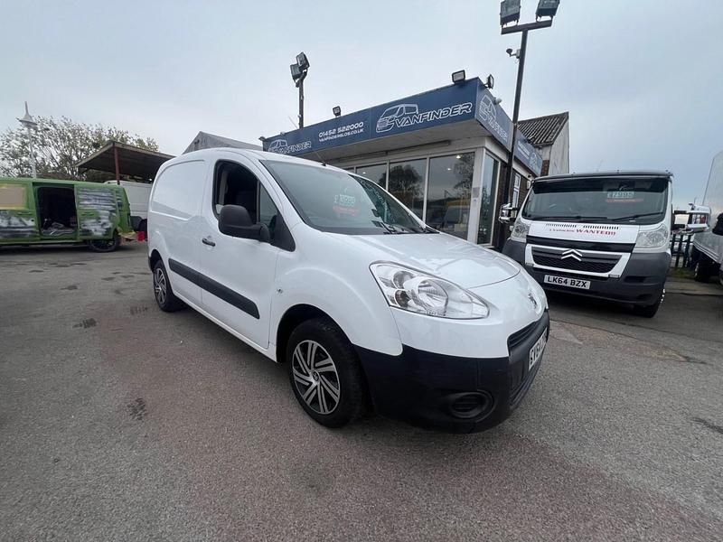 White Used 2014 Peugeot Partner MPV | £3,995 (Expensive) - Image 1/4