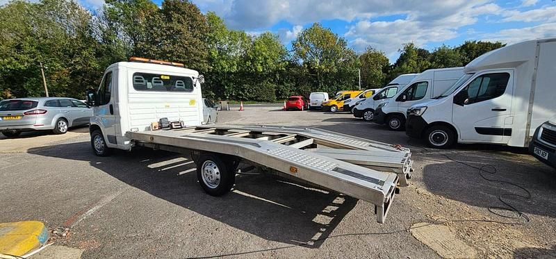 Second-hand Peugeot Boxer 130 CP (95 kW) 2012 Alb Van