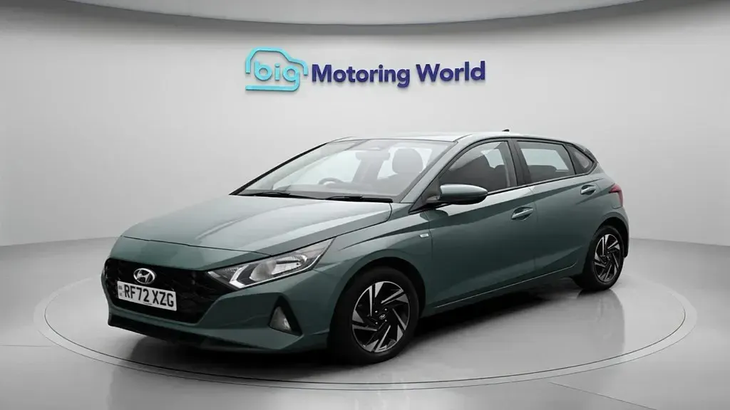Used Hyundai i20 SE 100 HP (73 kW) 2023 Green Hatchback