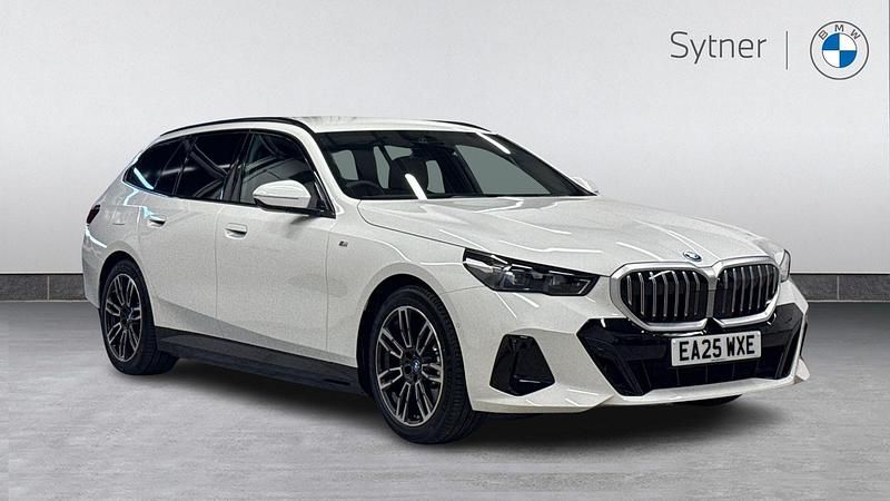 White Used 2025 BMW 530e M Sport Estate | £50,000 (Fair price) - Image 1/4