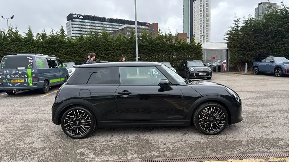 Used Mini Cooper S Hatch 201 HP (147 kW) 2026 Black Hatchback