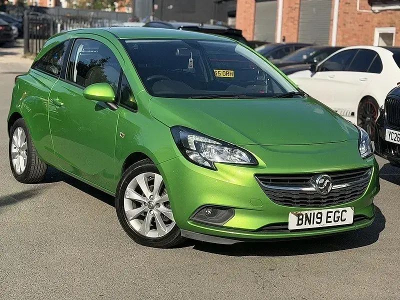 Second-hand Vauxhall Corsa 90 CP (66 kW) 2019 Verde Hatchback