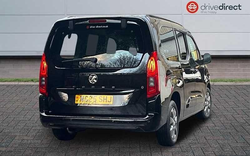 Used Vauxhall Combo Ultimate 100 kW (136 HP) 2025 Black Estate