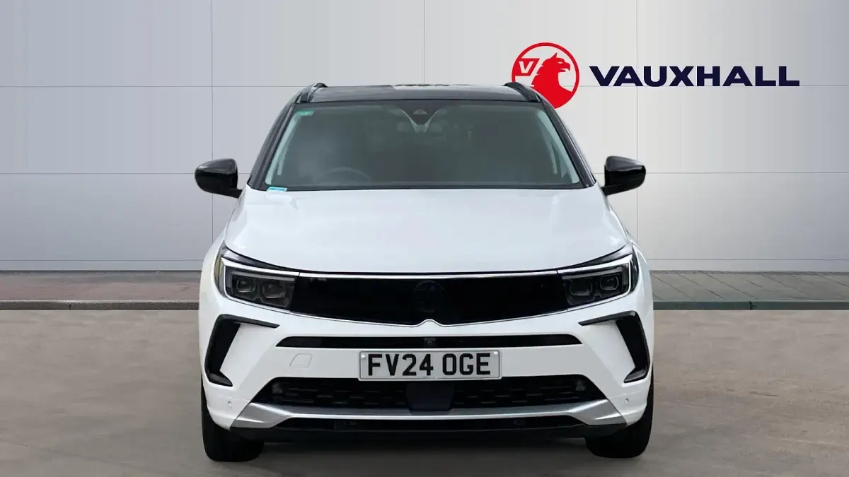 Used Vauxhall Grandland X Ultimate 131 HP (96 kW) 2024 White SUV