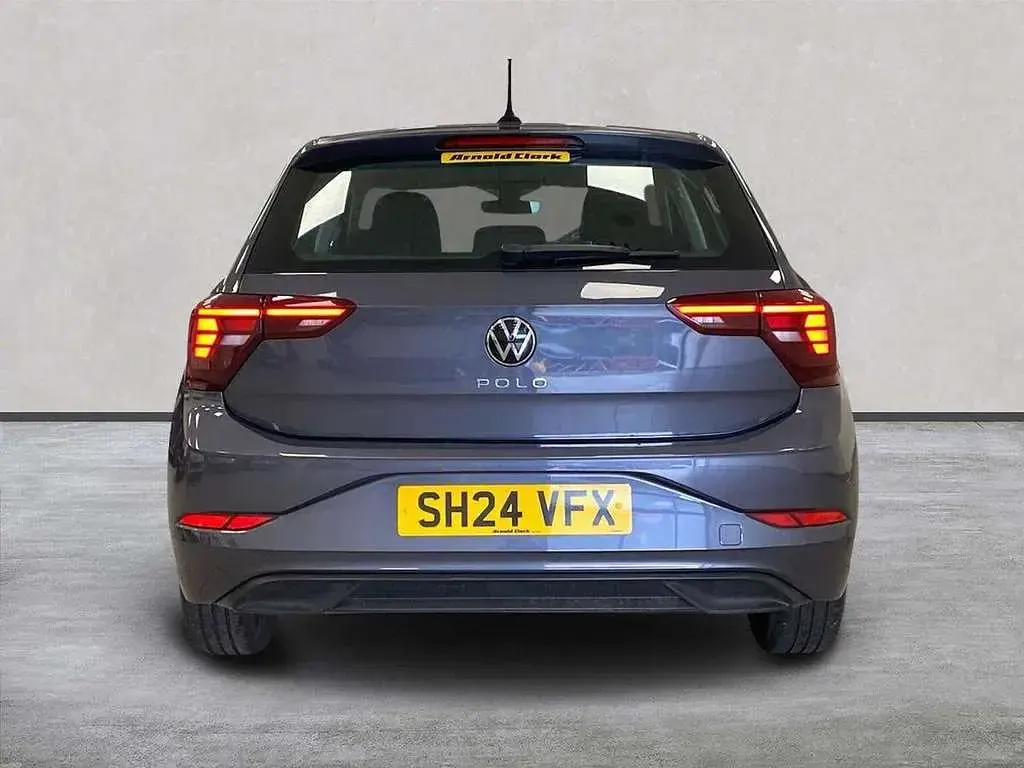 Used VW Polo Life 95 HP (69 kW) 2024 Grey Hatchback