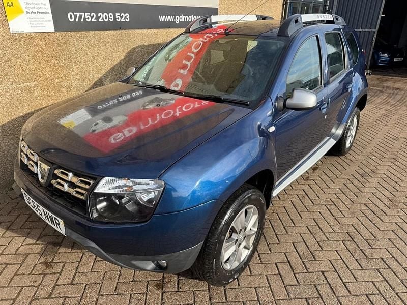 Used Dacia Duster Lauréate 110 HP (80 kW) 2015 Blue SUV