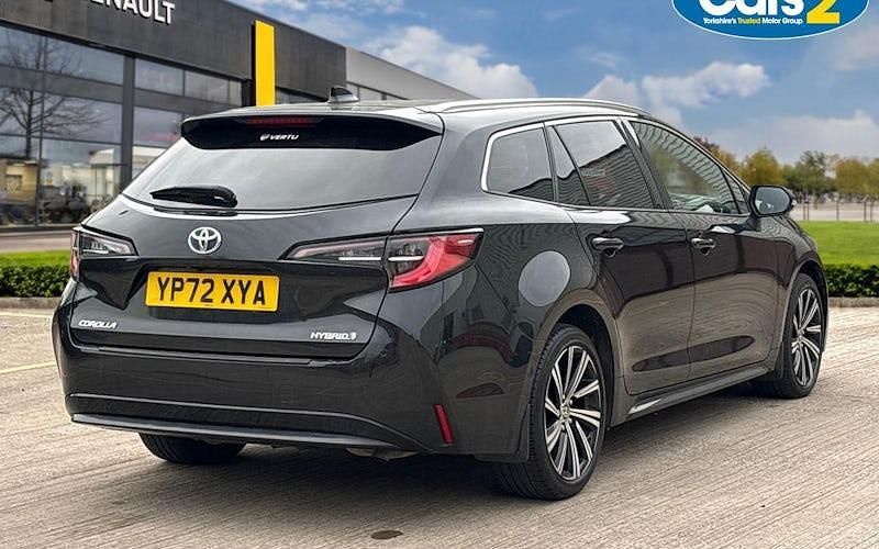 Used Toyota Corolla Design 122 HP (89 kW) 2022 Black Estate