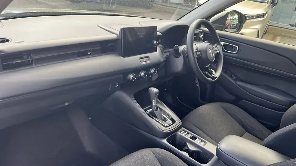 Begagnad Honda HR-V Elegance 131 HK (96 kW) 2023 Beige SUV