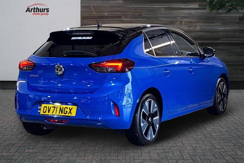 Used Vauxhall Corsa-e Elite 98 kW (134 HP) 2021 Blue Hatchback