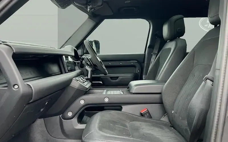 Used Land Rover Defender Carpathian Edition 525 HP (386 kW) 2024 SUV