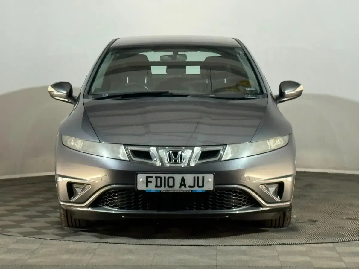 Used Honda Civic SE 140 HP (102 kW) 2010 Silver Hatchback