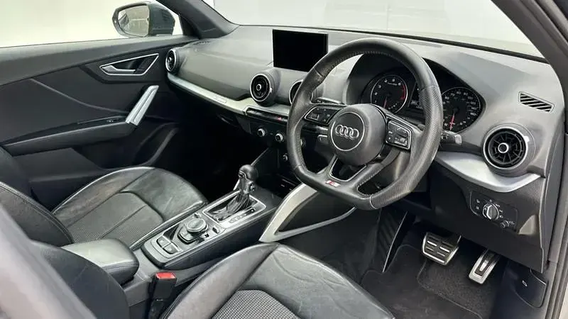 Used Audi Q2 S-Line 150 HP (110 kW) 2020 Grey SUV