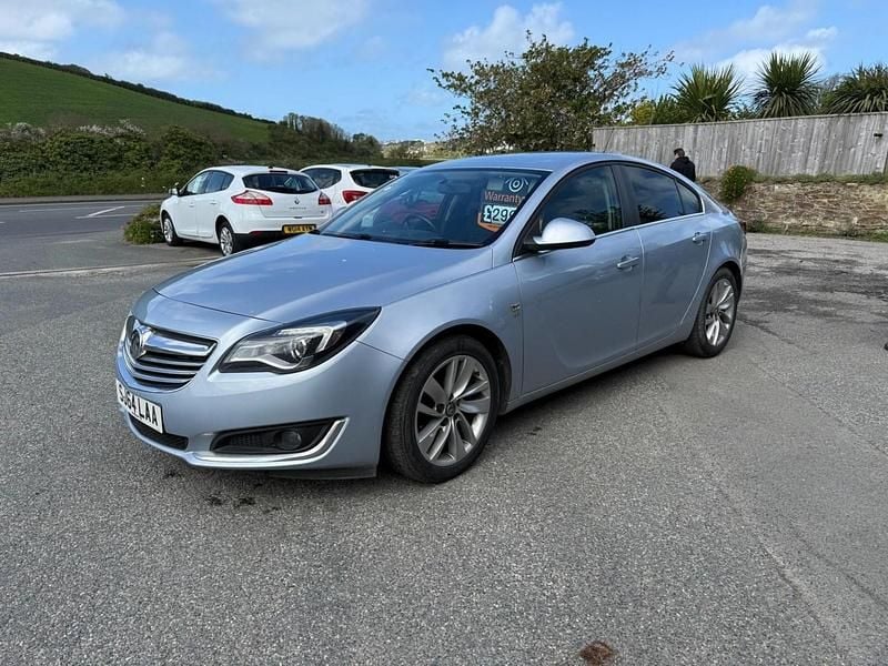 Second-hand Vauxhall Insignia SRi 140 CP (102 kW) 2014 Argintiu Hatchback