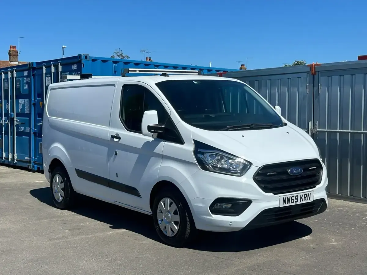 Usado Ford Transit Custom Trend 130 HP (95 kW) 2020 Branco Van