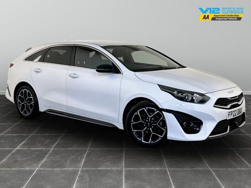 White Used 2022 Kia ProCeed GT-Line Hatchback | £11,995 (Good price) - Image 1/2