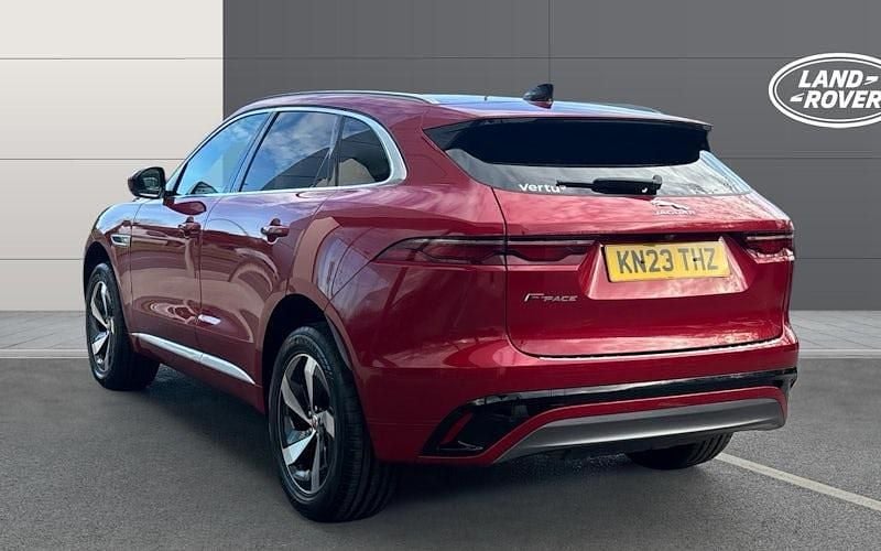 Usado Jaguar F-Pace R-Dynamic 204 HP (150 kW) 2023 Vermelho SUV