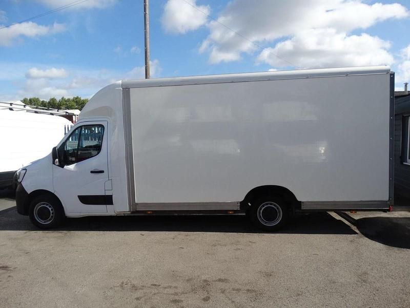Used Renault Master Business 2023 White Cabriolet