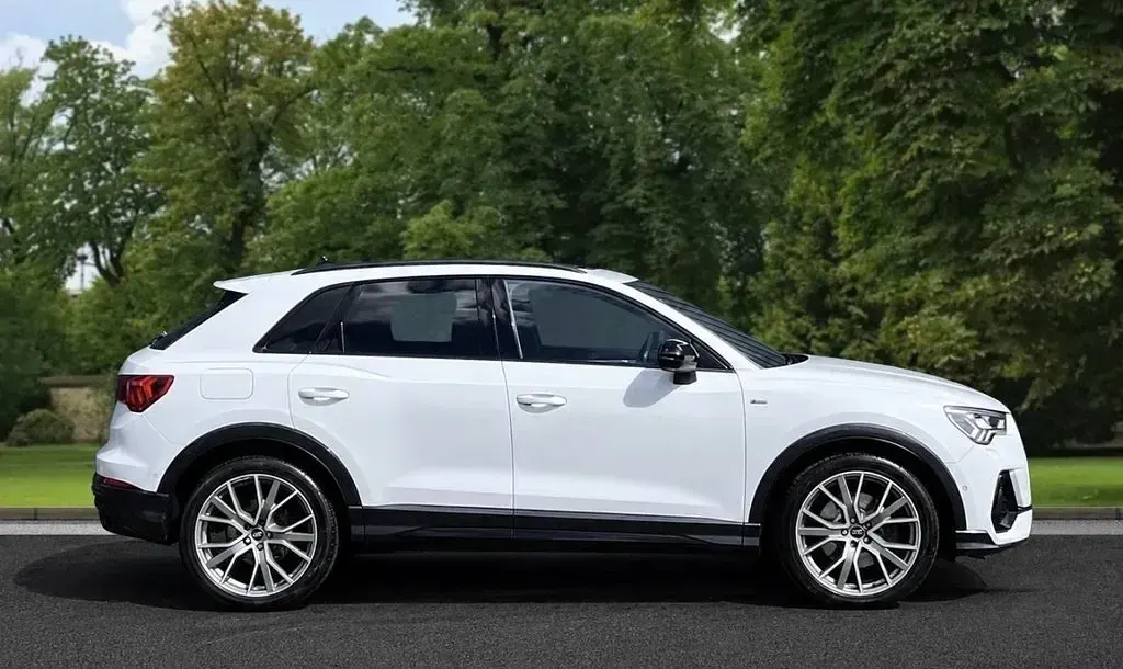 Used Audi Q3 Advanced 230 HP (169 kW) 2019 White SUV