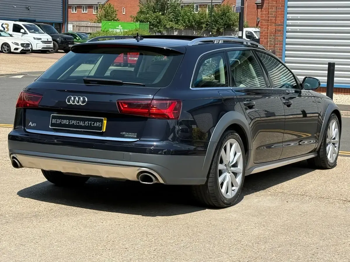 Used Audi A6 Allroad Comfort 272 HP (200 kW) 2015 Blue Estate