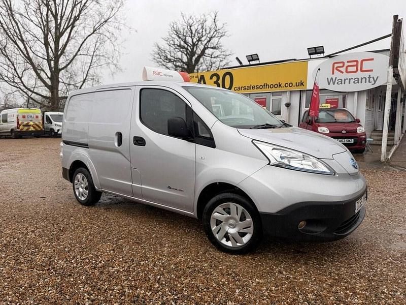Used Nissan e-NV200 Acenta 80 kW (109 HP) 2019 Silver MPV