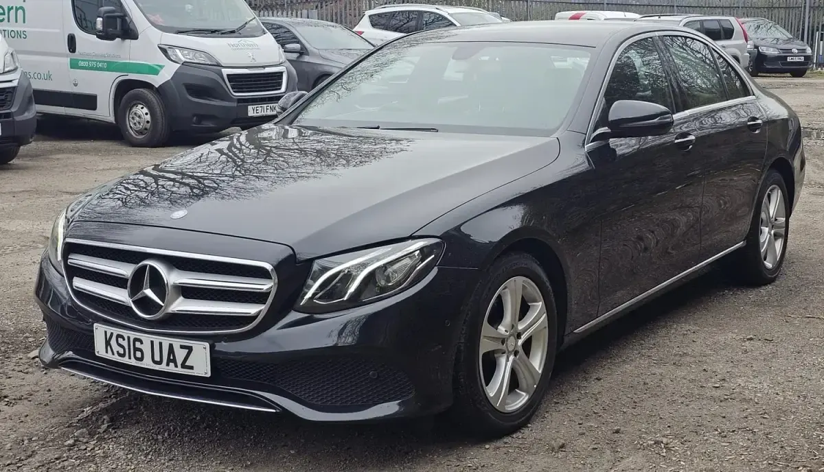 Begagnad Mercedes E220 SE 2016 Svart Sedan