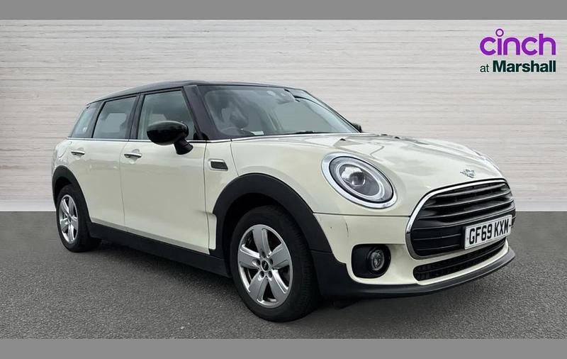 Used Mini Cooper Clubman Classic 136 HP (100 kW) 2019 White Estate