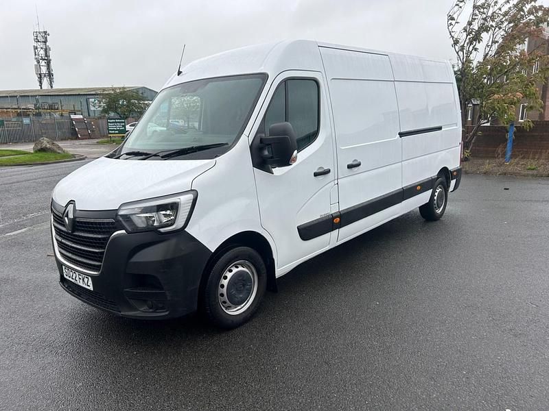 White Used 2022 Renault Master Business Van | £12,500 (Fair price) - Image 1/4