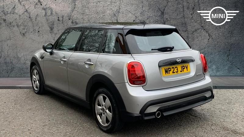 Used Mini Cooper Classic 134 HP (98 kW) 2023 Silver Hatchback