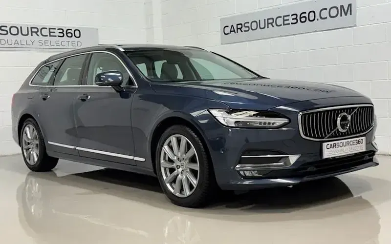 Used Volvo V90 Inscription 190 HP (139 kW) 2018 Blue Estate