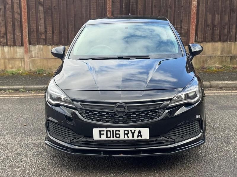 Used Vauxhall Astra Design Edition 2016 Black Hatchback