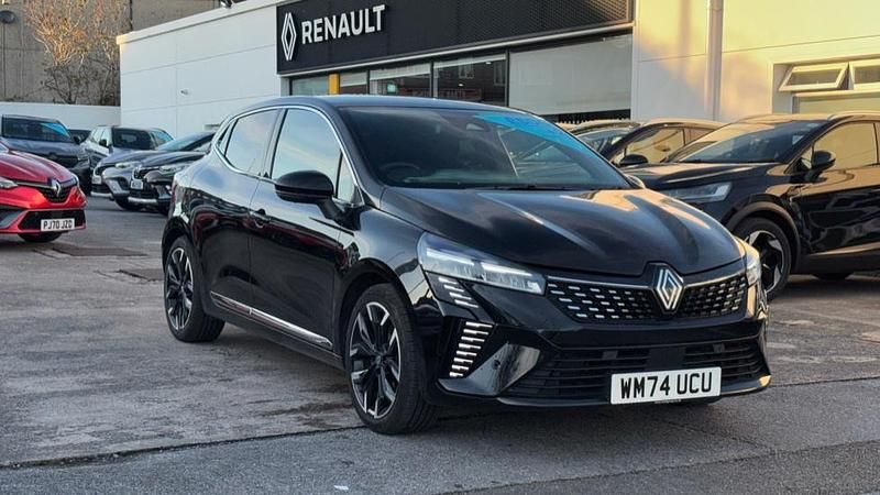 Diamond black Used 2024 Renault Clio V Techno Hatchback | £16,554 (Good price) - Image 1/1