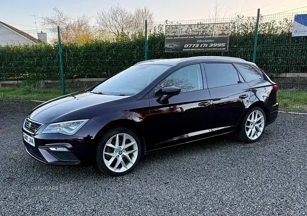 Used Seat Leon FR 184 HP (135 kW) 2017 Mauve/purple Estate