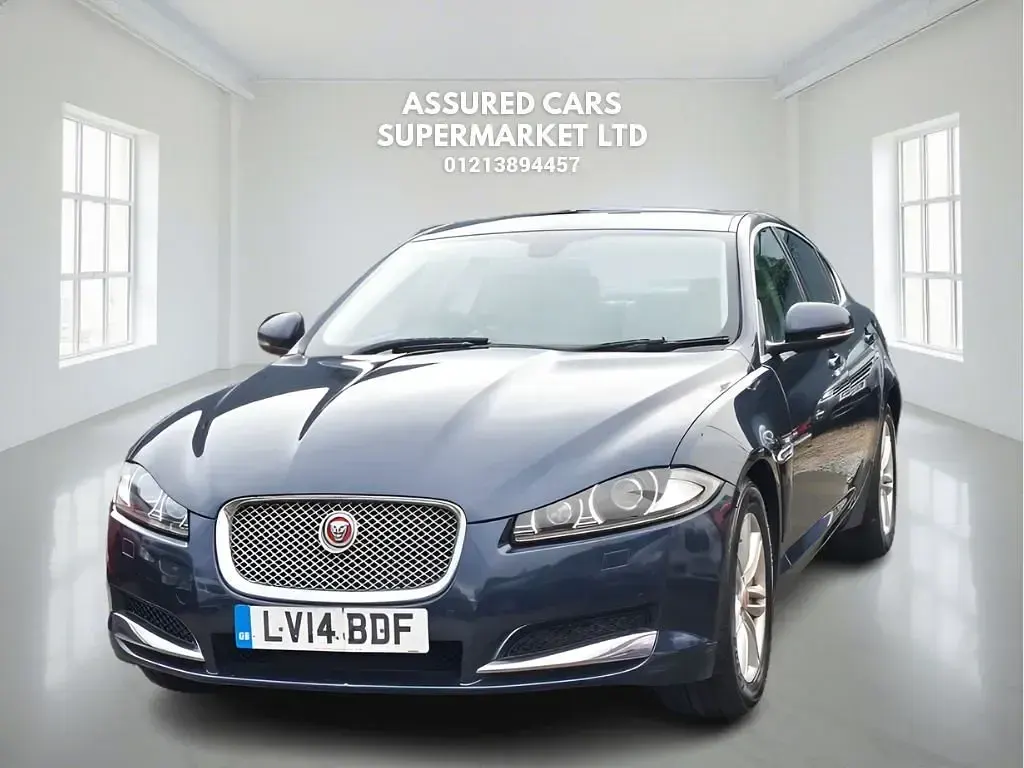 Käytetty Jaguar XF Luxury 163 HP (119 kW) 2014 Sininen Sedan