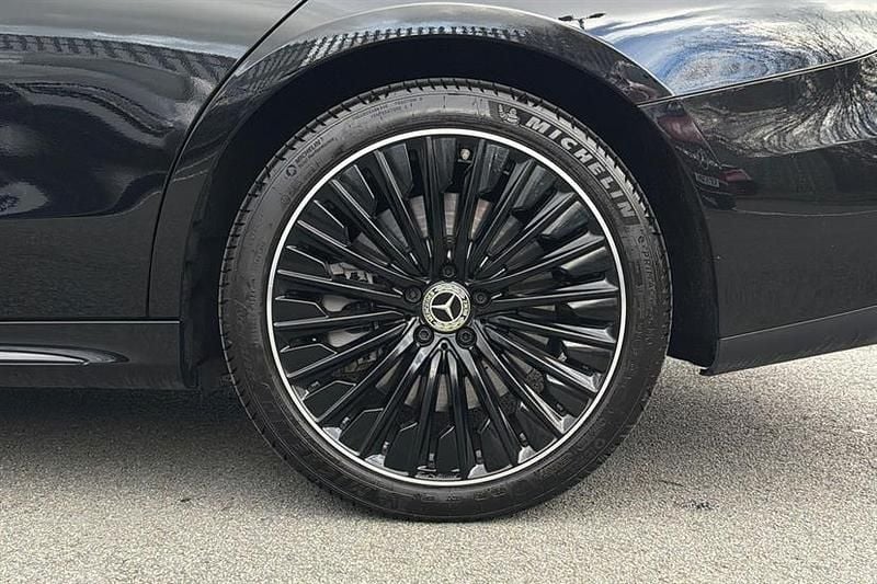 Used Mercedes E300 Urban 313 HP (230 kW) 2025 Obsidian black Sedan